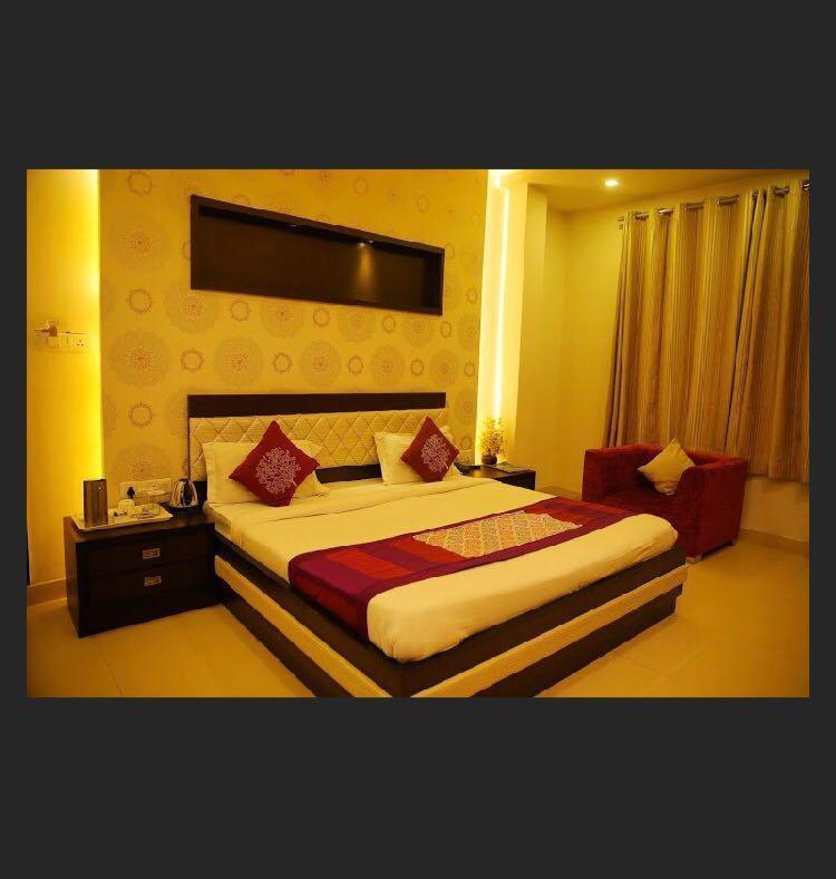 Hotel Rivera Palace Varanasi Exterior foto